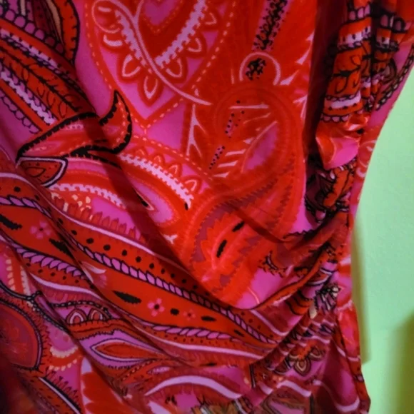 Beautiful blouse - Picture 5 of 6